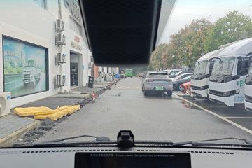 Զ�� ����F1E 2025���ǻ۰�  3.05�׵��Ŵ��綯��ʽ΢�� ����51.39kWhͼƬ