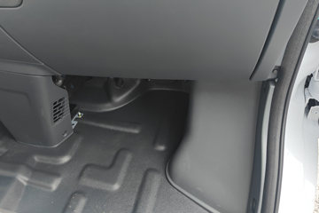Զ�� ����F1E 2025���ǻ۰�  3.05�׵��Ŵ��綯��ʽ΢�� ����51.39kWhͼƬ