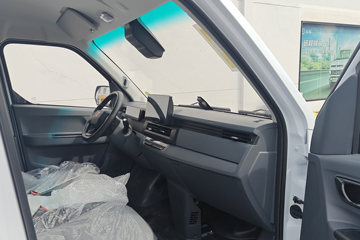 Զ�� ����F1E 2025���ǻ۰�  3.05�׵��Ŵ��綯��ʽ΢�� ����51.39kWhͼƬ