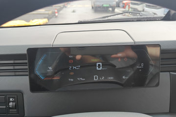 Զ�� ����F1E 2025���ǻ۰�  3.05�׵��Ŵ��綯��ʽ΢�� ����51.39kWhͼƬ