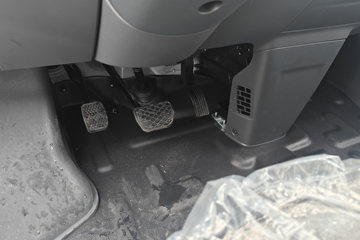 Զ�� ����F1E 2025���ǻ۰�  3.05�׵��Ŵ��綯��ʽ΢�� ����51.39kWhͼƬ