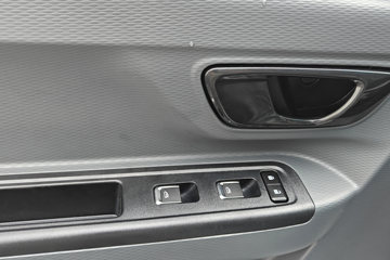 Զ�� ����F1E 2025���ǻ۰�  3.05�׵��Ŵ��綯��ʽ΢�� ����51.39kWhͼƬ