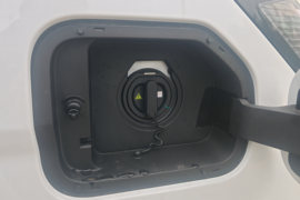 全新星享V7E&nbsp;电动封闭厢货外观图片