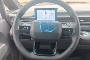 Զ�� ȫ������V7E 2025�� �Ǹ��� 2�� ���綯��ջ��� ��о51.4kWhͼƬ