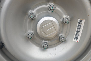 Զ�� ȫ������V7E 2025�� �Ǹ��� 2�� ���綯��ջ��� ��о51.4kWhͼƬ