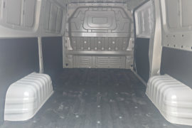 全新星享V7E&nbsp;电动封闭厢货货厢图片