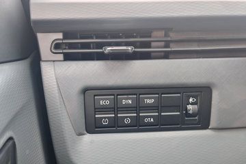 Զ�� ����V6E���ܰ� 2.3T 6�� 4.845�״��綯��� ��о46.08kWhͼƬ