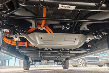 Զ�� ����V6E���ܰ� 2.3T 6�� 4.845�״��綯��� ��о46.08kWhͼƬ