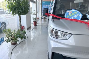 �������ó� ����X7 ������ Һɲ 3.815�׵��Ŵ��綯����΢�� ����62.98kWhͼƬ