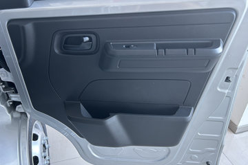 �������ó� ����X7 ������ Һɲ 3.815�׵��Ŵ��綯����΢�� ����62.98kWhͼƬ