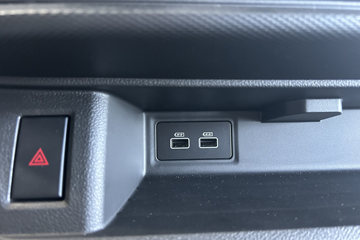 �������ó� ����X7 ������ Һɲ 3.815�׵��Ŵ��綯����΢�� ����62.98kWhͼƬ