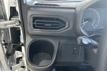 �������ó� ����X7 ������ Һɲ 3.815�׵��Ŵ��綯����΢�� ����62.98kWhͼƬ