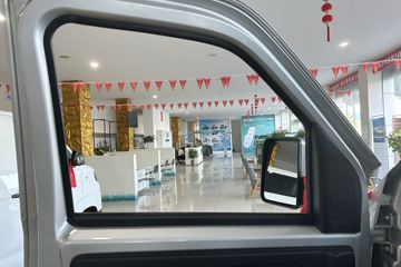 �������ó� ����X7 ������ Һɲ 3.815�׵��Ŵ��綯����΢�� ����62.98kWhͼƬ