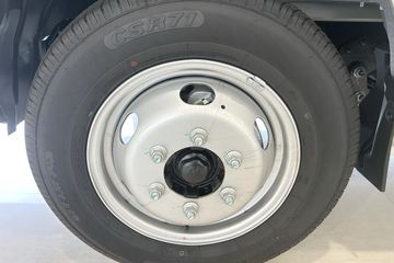 �������ó� ����X7 ������ Һɲ 3.815�׵��Ŵ��綯����΢�� ����62.98kWhͼƬ