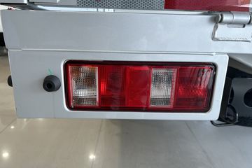 �������ó� ����X7 ������ Һɲ 3.815�׵��Ŵ��綯����΢�� ����62.98kWhͼƬ