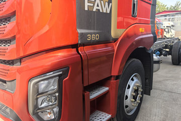 һ�����J6G �캽�� 7.8L���� 360���� 4X2 һ�����10�� �߶� 8����ʽ�ػ���ͼƬ