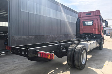 һ�����J6G �캽�� 7.8L���� 360���� 4X2 һ�����10�� �߶� 8����ʽ�ػ���ͼƬ