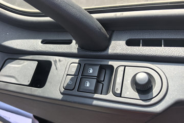 һ�����J6G �캽�� 7.8L���� 360���� 4X2 һ�����10�� �߶� 8����ʽ�ػ���ͼƬ