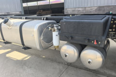 一汽解放J6G 领航版 7.8L柴油 360马力 4X2 一汽解放10档 高顶 8米厢式载货车