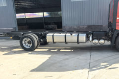 一汽解放J6G 领航版 7.8L柴油 360马力 4X2 一汽解放10档 高顶 8米厢式载货车