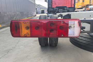 һ�����J6G �캽�� 7.8L���� 360���� 4X2 һ�����10�� �߶� 8����ʽ�ػ���ͼƬ