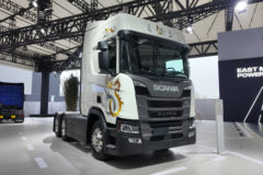 斯堪尼亚新500R系列 国产版 12.7L柴油 500马力 6X2R AMT自动档牵引车