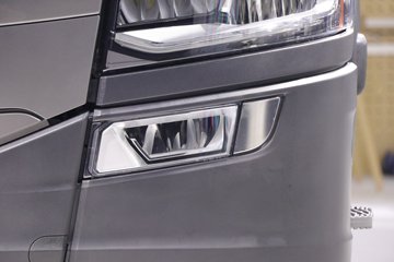 ˹��������500R ��������� 12.7L���� 500���� 6X2R ˹������14�� AMT�Զ��� ǣ����ͼƬ