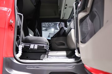 ˹��������500R ��������� 12.7L���� 500���� 6X2R ˹������14�� AMT�Զ��� ǣ����ͼƬ