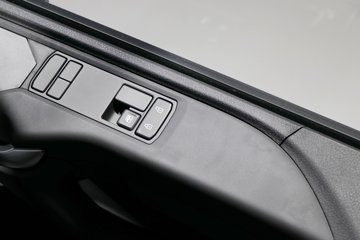 ˹��������500R ��������� 12.7L���� 500���� 6X2R ˹������14�� AMT�Զ��� ǣ����ͼƬ