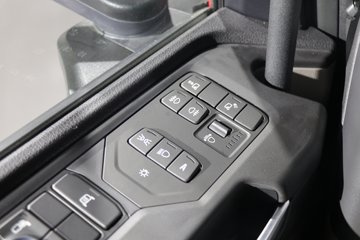 ˹��������500R ��������� 12.7L���� 500���� 6X2R ˹������14�� AMT�Զ��� ǣ����ͼƬ