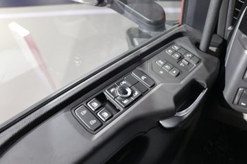 ˹��������500R ��������� 12.7L���� 500���� 6X2R ˹������14�� AMT�Զ��� ǣ����ͼƬ