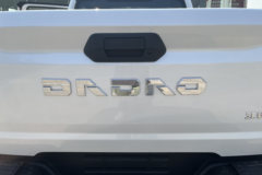 江铃 大道 敢探者 无界款 2.3T汽油 258马力 自动四驱 标轴双排皮卡