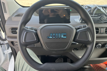 ����E��˳ 2025�� ������ ���綯 5�� 4.885�׶���Ͷ���� 41.86kWhͼƬ