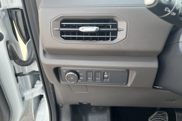 ����E��˳ 2025�� ������ ���綯 5�� 4.885�׶���Ͷ���� 41.86kWhͼƬ