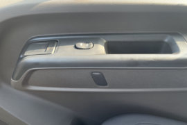 E福顺&nbsp;电动封闭厢货驾驶室图片