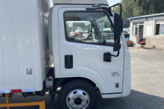 江铃E顺达 2025款 纯电动 4X2 液刹 3.8米单排厢式轻卡 中创新航50.38kWh