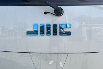 ����E˳�� 2025�� ���綯 4X2 Һɲ 3.8�׵�����ʽ�Ῠ �д��º�50.38kWhͼƬ