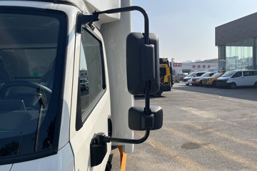 ����E˳�� 2025�� ���綯 4X2 Һɲ 3.8�׵�����ʽ�Ῠ �д��º�50.38kWhͼƬ