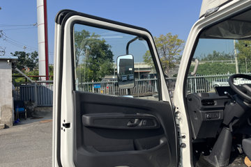 ����E˳�� 2025�� ���綯 4X2 Һɲ 3.8�׵�����ʽ�Ῠ �д��º�50.38kWhͼƬ