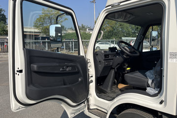 ����E˳�� 2025�� ���綯 4X2 Һɲ 3.8�׵�����ʽ�Ῠ �д��º�50.38kWhͼƬ