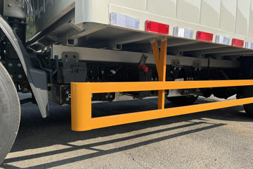 ����E˳�� 2025�� ���綯 4X2 Һɲ 3.8�׵�����ʽ�Ῠ �д��º�50.38kWhͼƬ