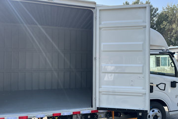 ����E˳�� 2025�� ���綯 4X2 Һɲ 3.8�׵�����ʽ�Ῠ �д��º�50.38kWhͼƬ