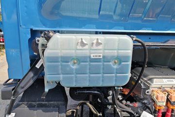 ����HOWO�Ῠ���� 4.15�׵��Ŵ��綯�����Ῠ ����ʱ��100.46kWhͼƬ