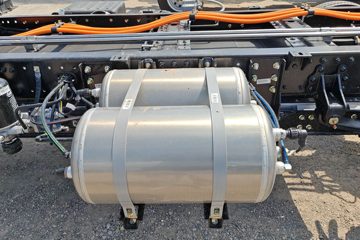 ����HOWO�Ῠ���� 4.15�׵��Ŵ��綯�����Ῠ ����ʱ��100.46kWhͼƬ