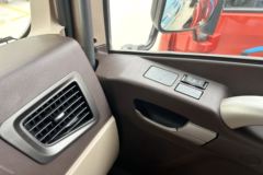 青岛解放 JH6重卡 6X4 纯电动牵引车(457桥)422.87kWh 青岛解放 JH6重卡 6X4 纯电动牵引车(457桥)422.87kWh