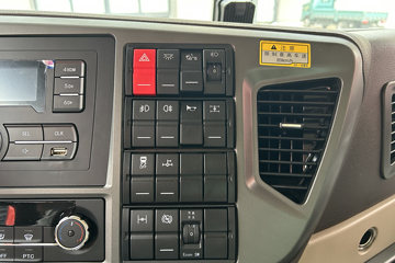 �ൺ��� JH6�ؿ� 6X4 ���綯ǣ����(457��)422.87kWhͼƬ
