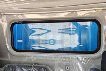 ����HOWOͳ˧ 4.15�׵��Ŵ��綯��ʽ�Ῠ ����131.98kWhͼƬ