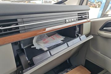 ����HOWOͳ˧ 4.15�׵��Ŵ��綯��ʽ�Ῠ ����131.98kWhͼƬ