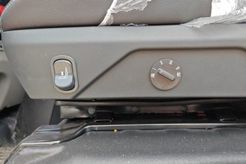 ����HOWOͳ˧ 4.15�׵��Ŵ��綯��ʽ�Ῠ ����131.98kWhͼƬ