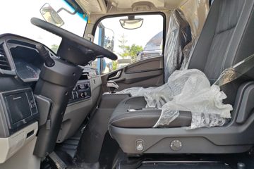 ����HOWOͳ˧ 4.15�׵��Ŵ��綯��ʽ�Ῠ ����131.98kWhͼƬ